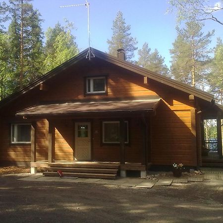 Hyvoelaen Moekit Villa Ahtari Luaran gambar